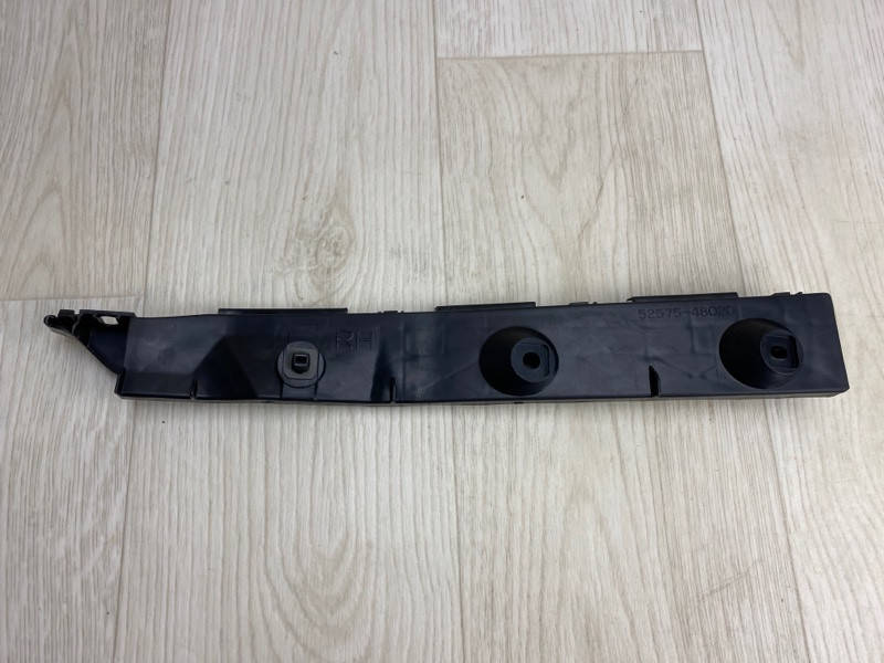 

Кронштейн заднего бампера LEXUS RX 2004-2009 52575-0E010