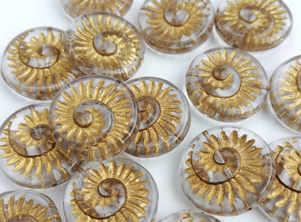 

Shell 18mm. Чеські скляні намистини Ціна за 1 шт