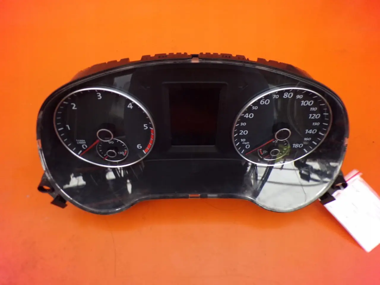 

Панель приборов ЧАСЫ 5C6920961A VW JETTA 5C6 VI 11R под заказ 2-4 дн