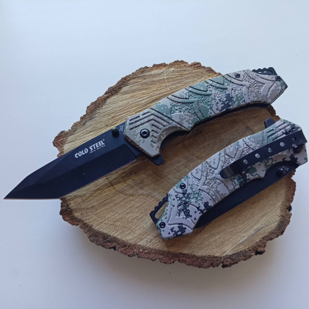 

Тактический складной нож Cold Steel 213 пиксель | полуавтоматический выкидной нож
