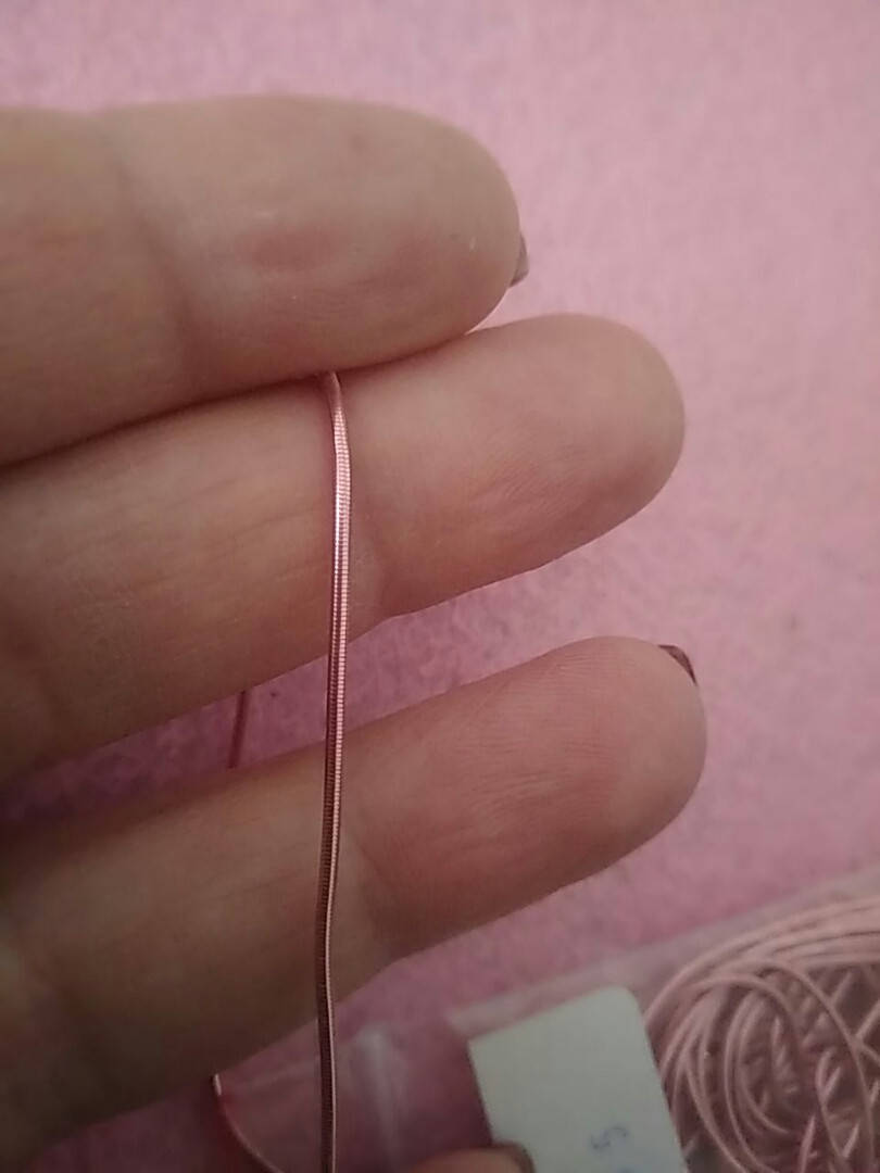

Канитель мягкая 0.5 мм. диам. 25 см шаг.