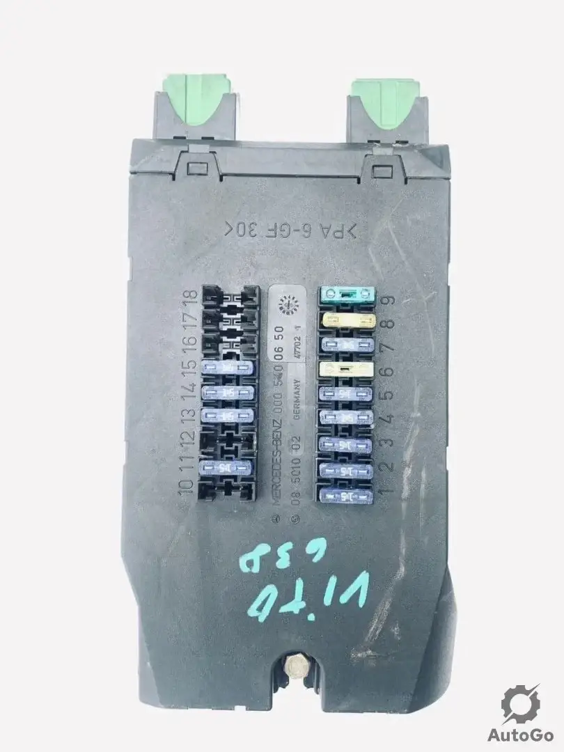 

Блок предохранителей Mercedes-Benz Vito W638 Sprinter A0005400650