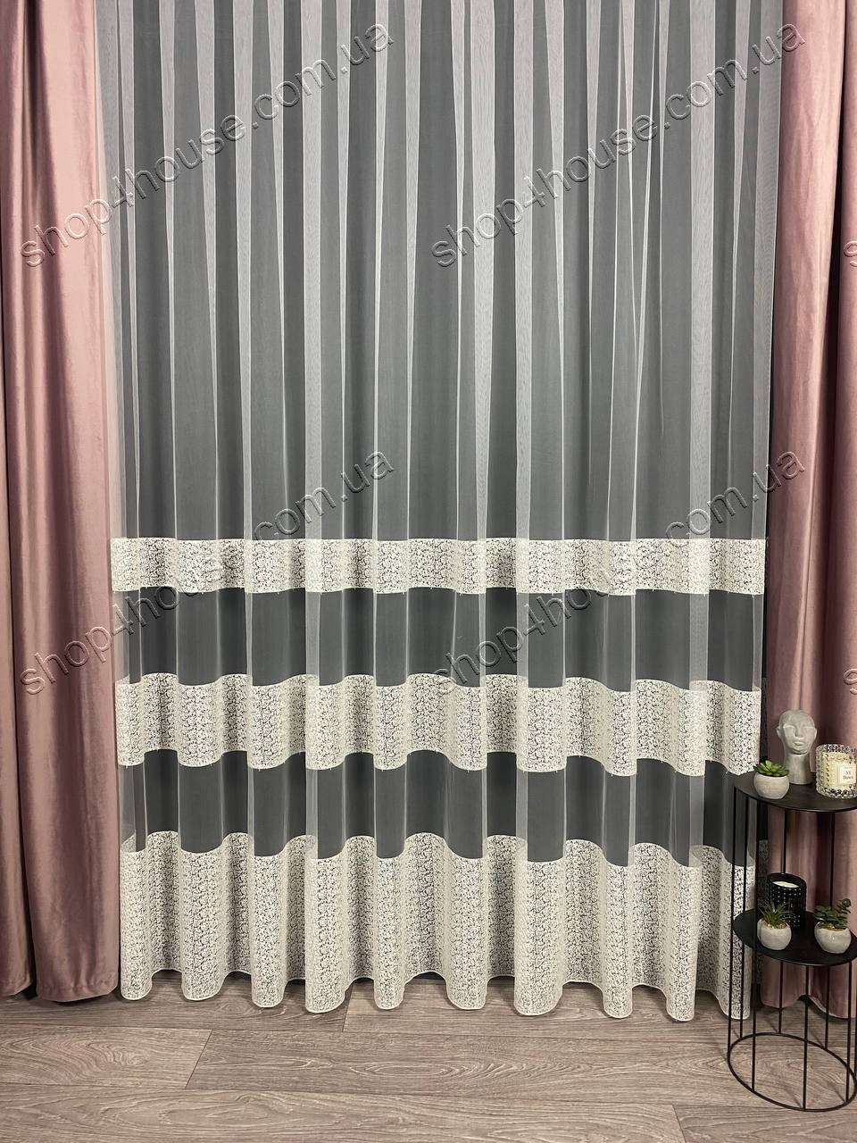 

Нежная тюль на основе фатина в полоску. Цвет: Молочный