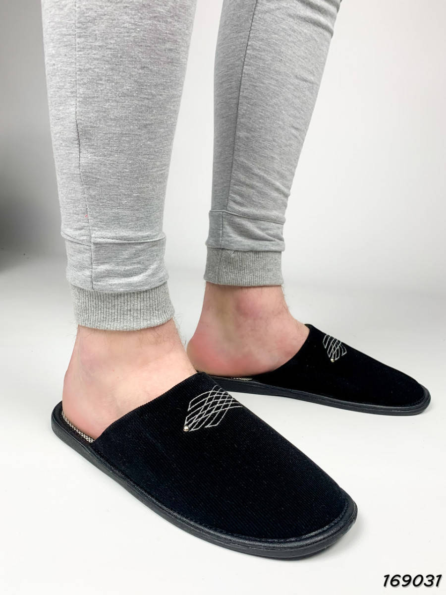 

Тапочки мужские комнатные черные вельвет | Домашние тапочки с закрытым носком | Обувь для дома Белста