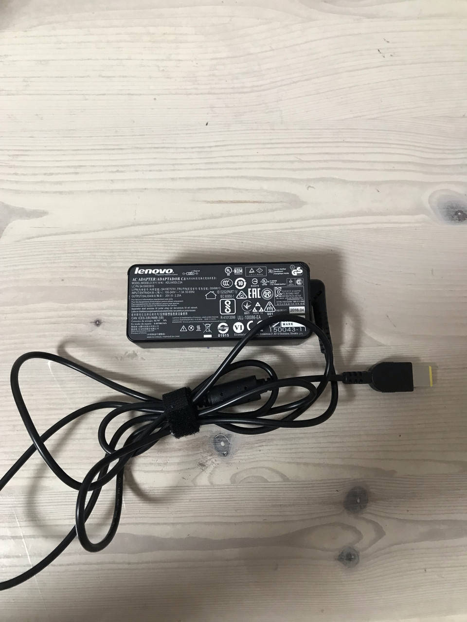 

Блок питания для ноутбука Lenovo 20V 2.25 A adlx45dlc3a Оригинал