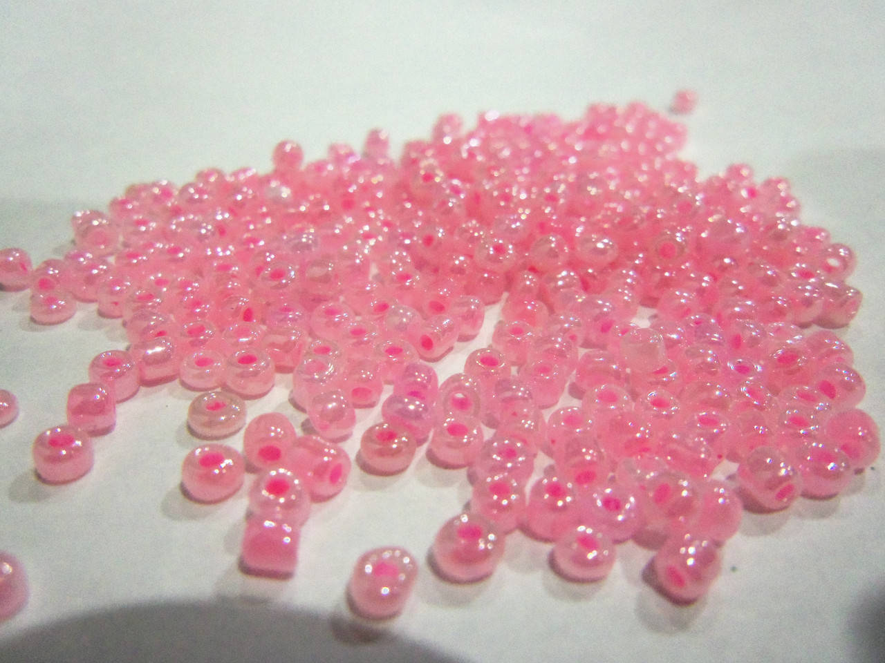 

Бисер средний розовый жемчужный (10гр.)