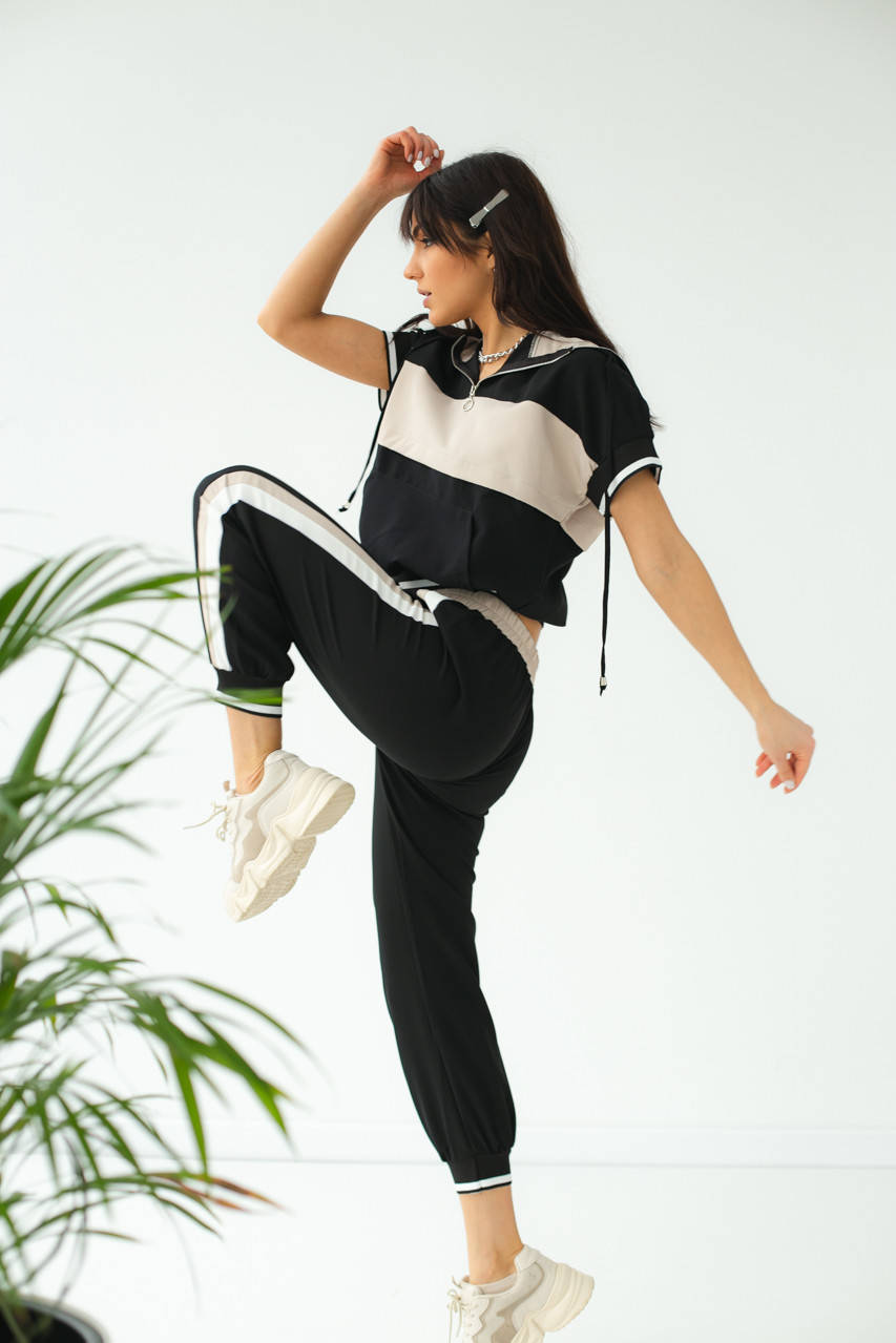 

Спортивный костюм женский летний PERRY - бежевый цвет, S (есть размеры)