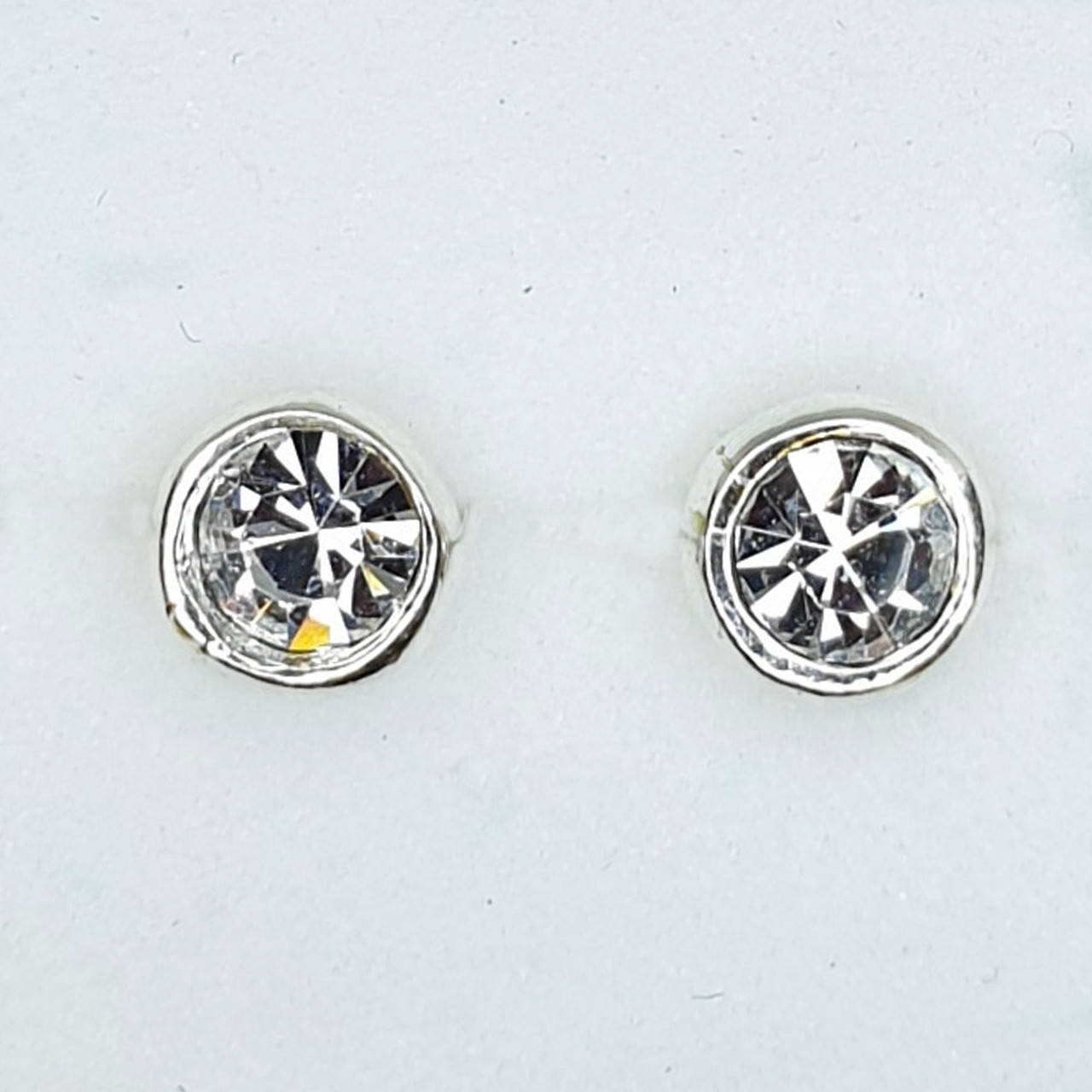 

Сережки-пусеты серебряные с кубическим цирконием 0,99 г