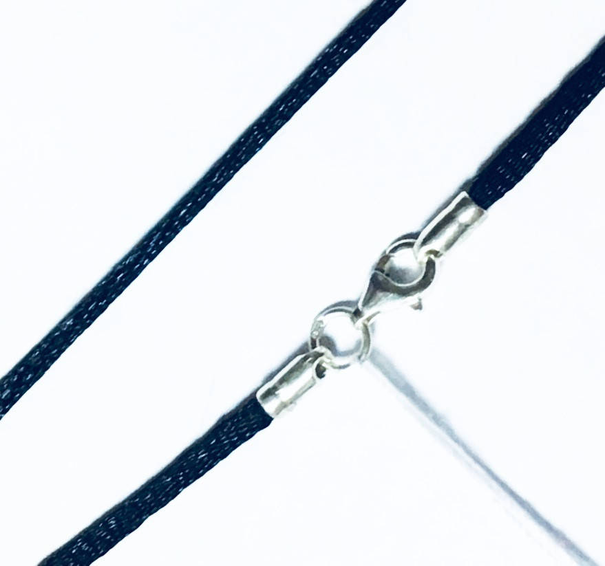 

Шнурок на шею (Шелк)