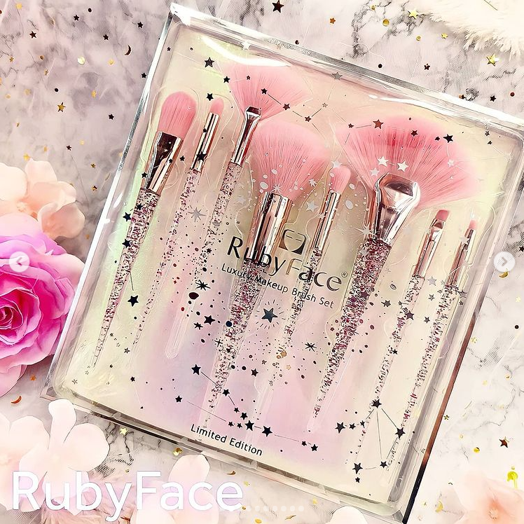 

Набор кистей для макияжа Ruby Face Pink (8 шт)