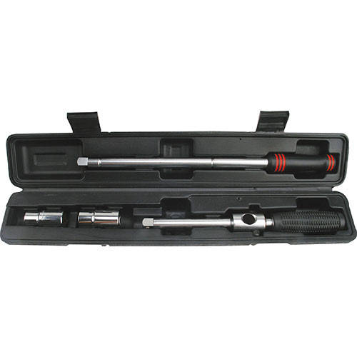 

Ключ балонный в чемодане