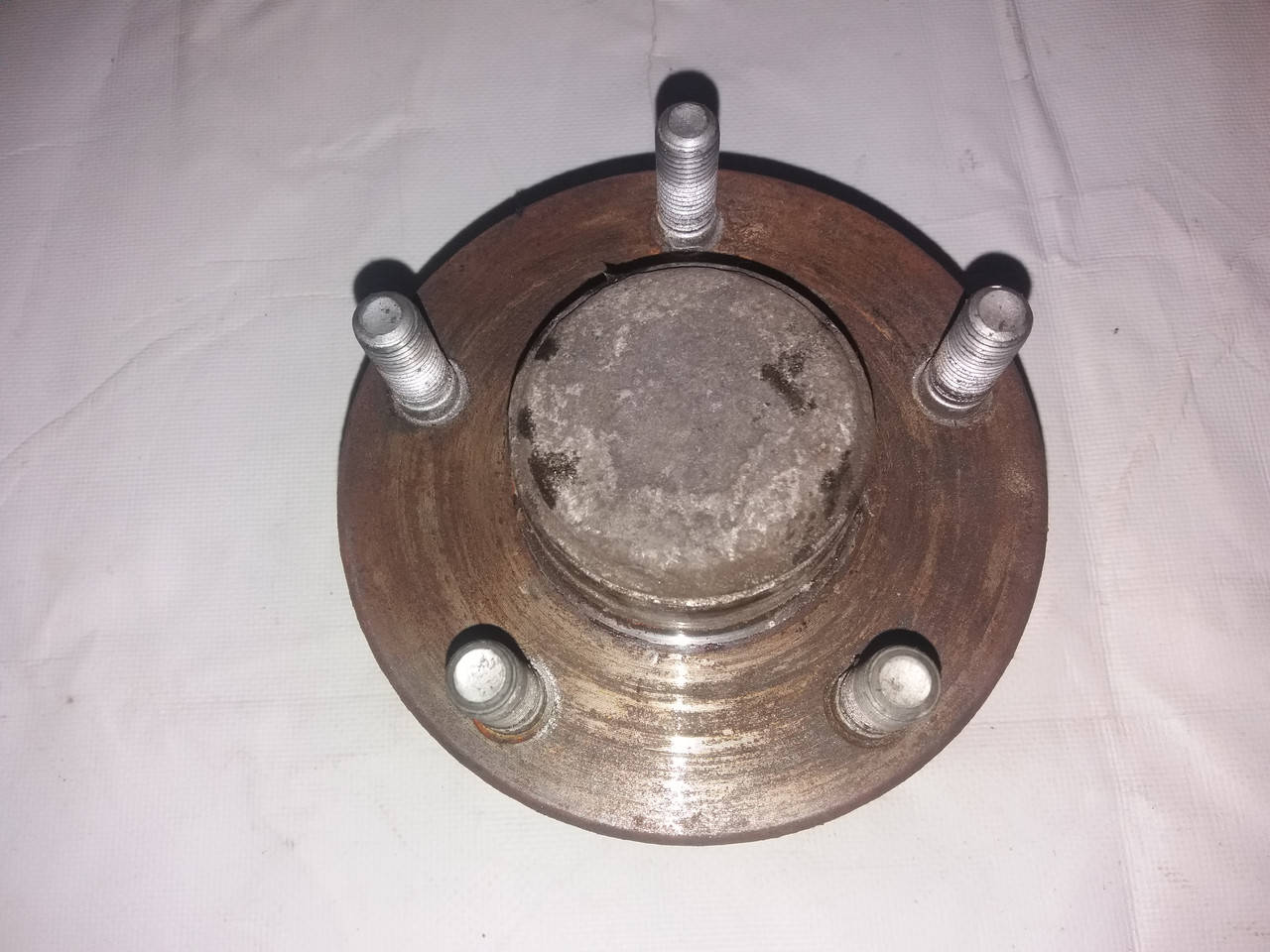 

Ступица задняя с ABS Ford Connect 2002-2013