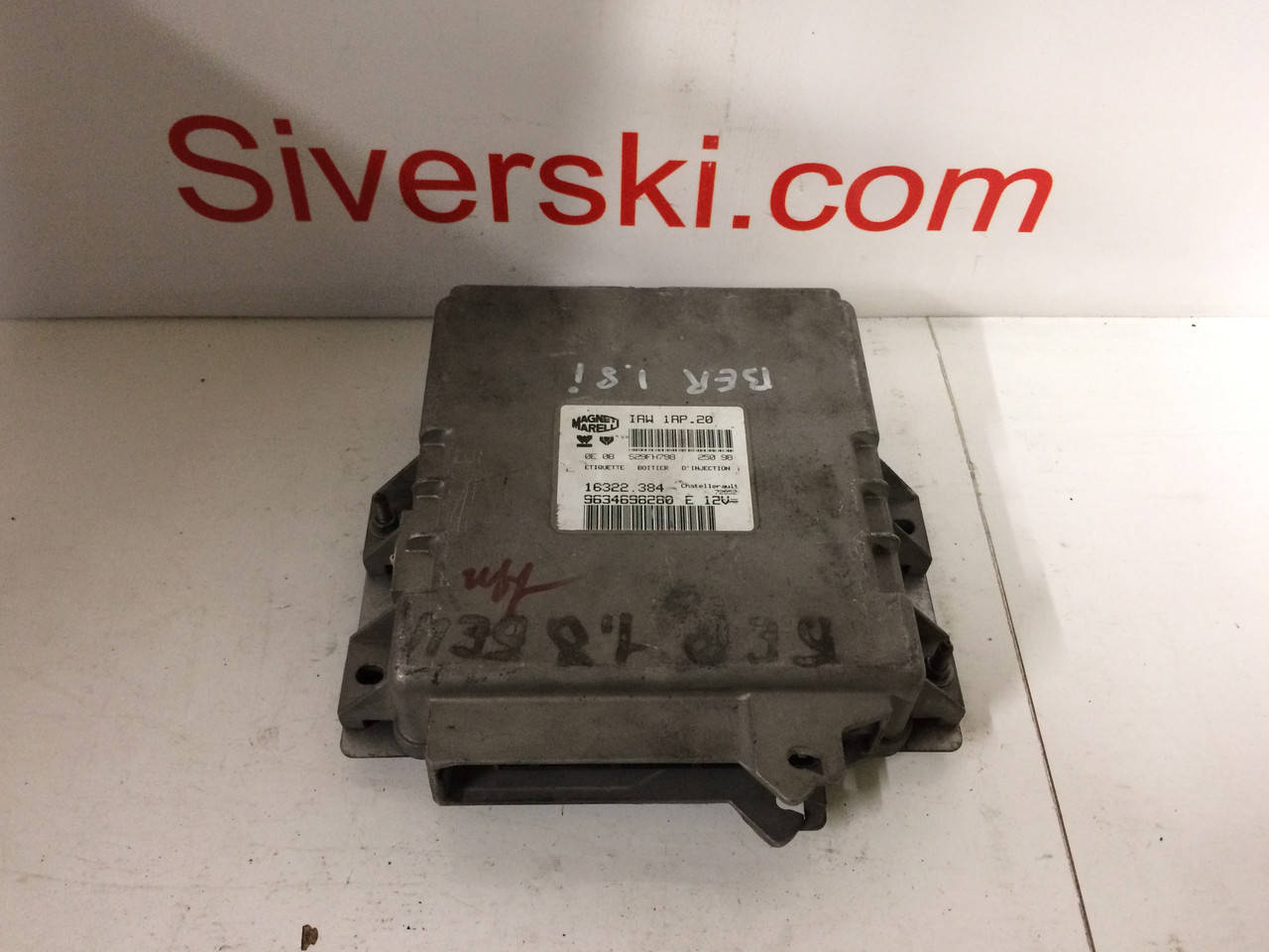 

Блок управления двигателем, ЭБУ Citroen Berlingo, Peugeot Partner 1.8i 9634698280