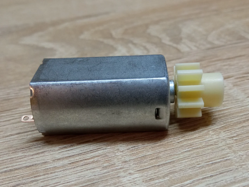 

Моторчик, двигатель для маникюрного фрезера с шестерней, 20*32