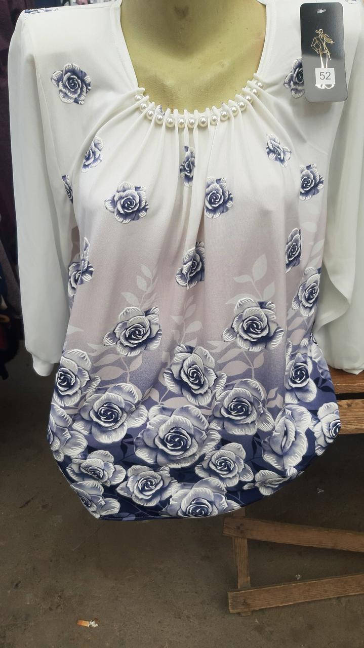 

Блуза женская нарядная светлая с цветами