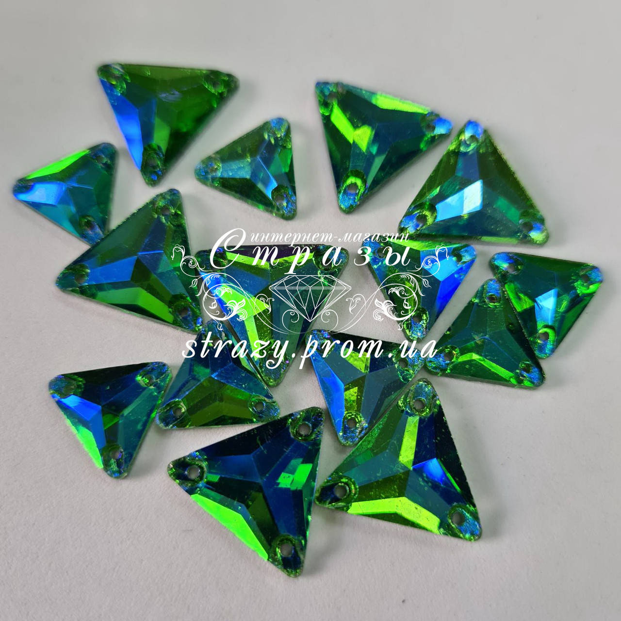 

Стразы Треугольник 12мм. Green AB Эконом