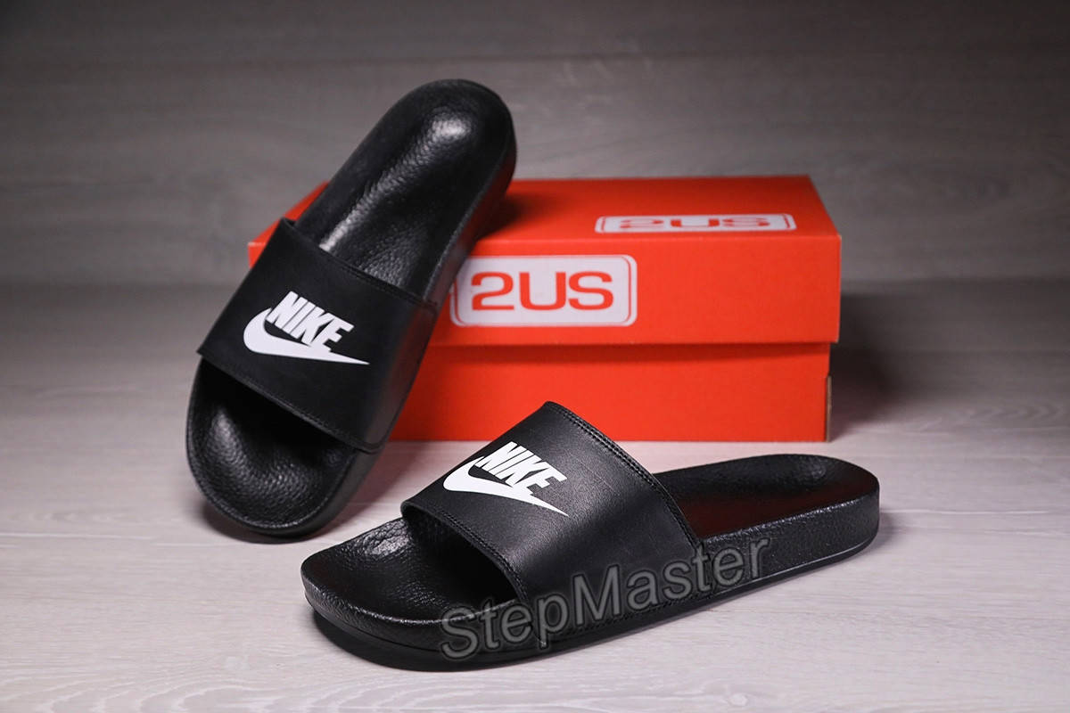 

Шлепанцы мужские кожаные Nike Benassi Black 41, Черный
