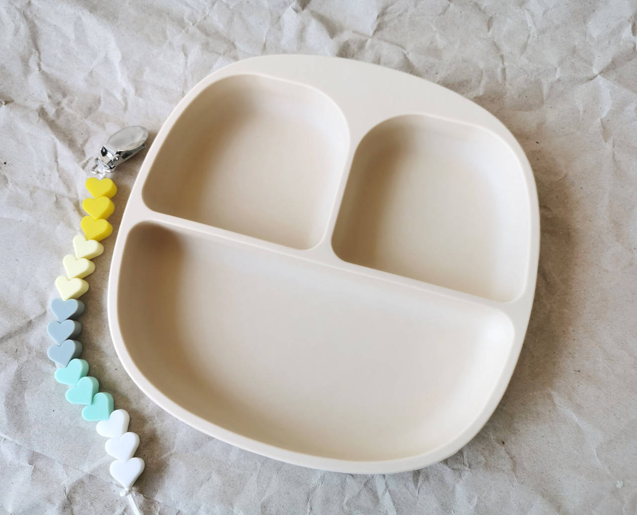 

Силиконовая детская секционная тарелка на присоске