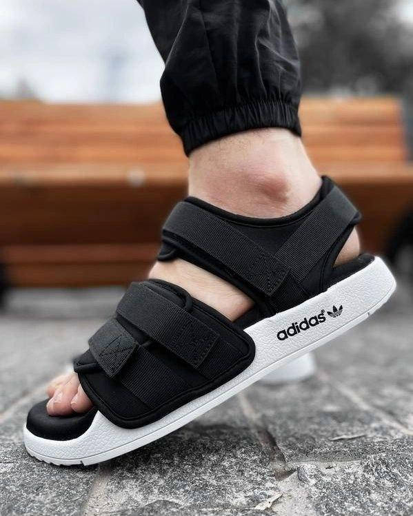 

Легкі чоловічі босоніжки Adidas Adidas Adilette Sandals 45, Черный
