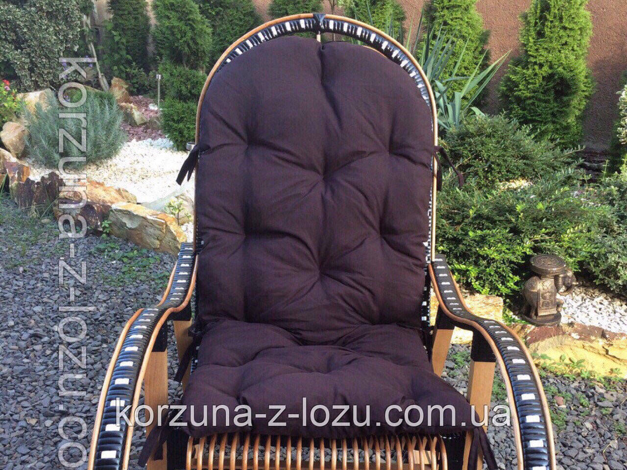 

Кресло качалка из лозы розборная (бук + ротанг + накидка)