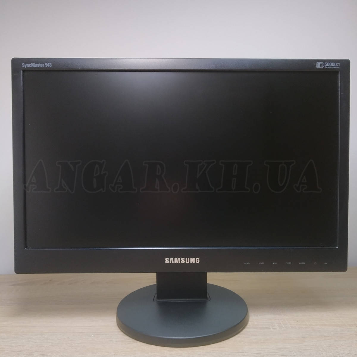 

Монитор б/у 19" Samsung SyncMaster 943SN (TN / 1366x768 / 16:9 / VGA)
