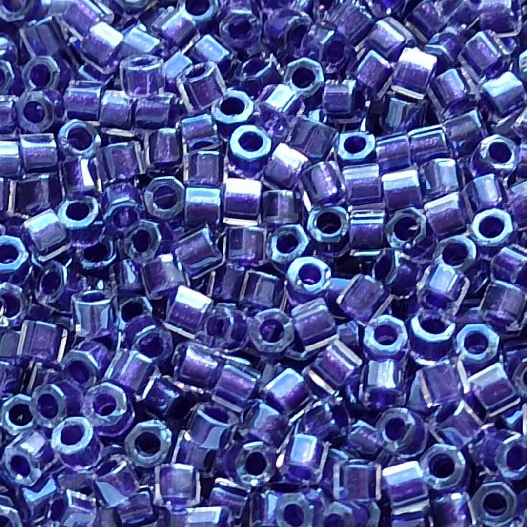 

Японский бисер Miyuki Delica Hex Cut DBС0923