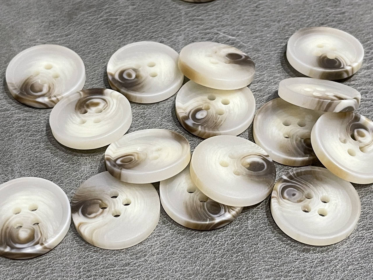 

Пуговица №2547