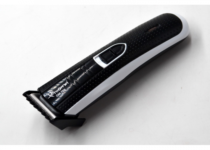 

Машинка-триммер для стрижки волос аккумуляторная GEMEI GM-769