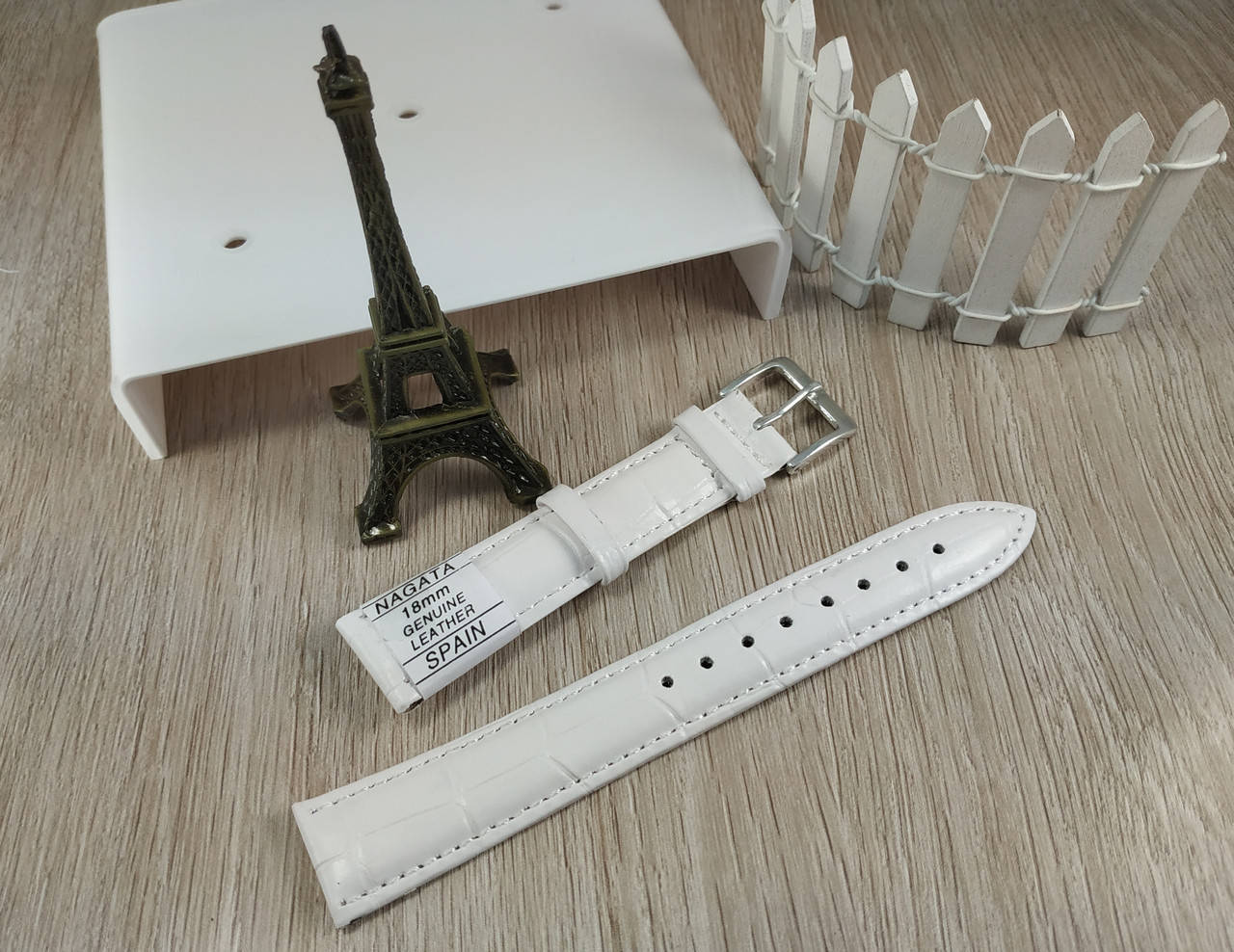 

Кожаный ремешок для наручных часов - белый - "Nagata" 18 мм