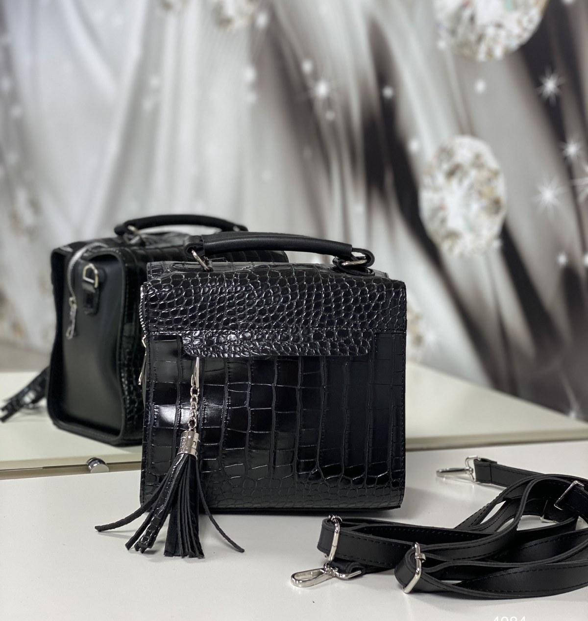 

Женская сумка-рюкзак черная под рептилию молодежная маленькая сумочка через плечо клатч экокожа, Черный