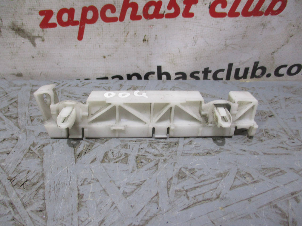 

Кронштейн бампера заднего правый 6410A066 9915650 Outlander XL Mitsubishi