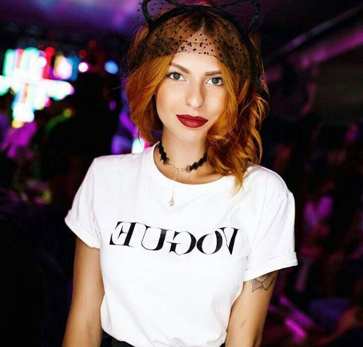 

Футболка женская Vogue, вог XXL, белая