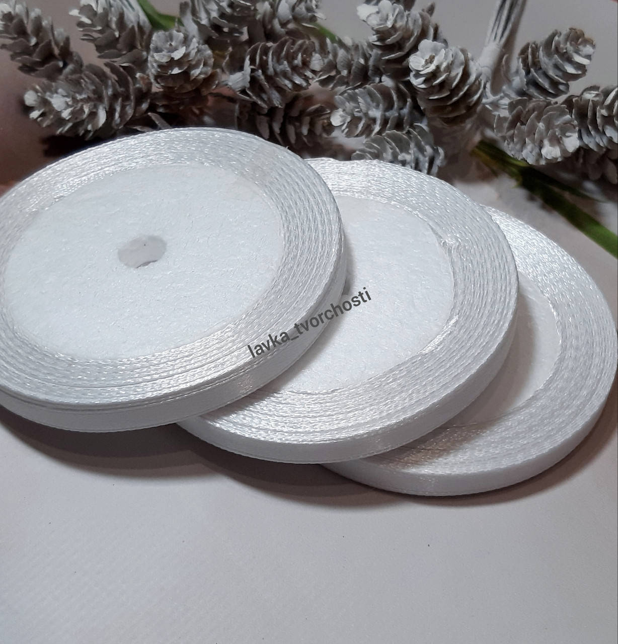 

Стрічка атлас 0,6см білий