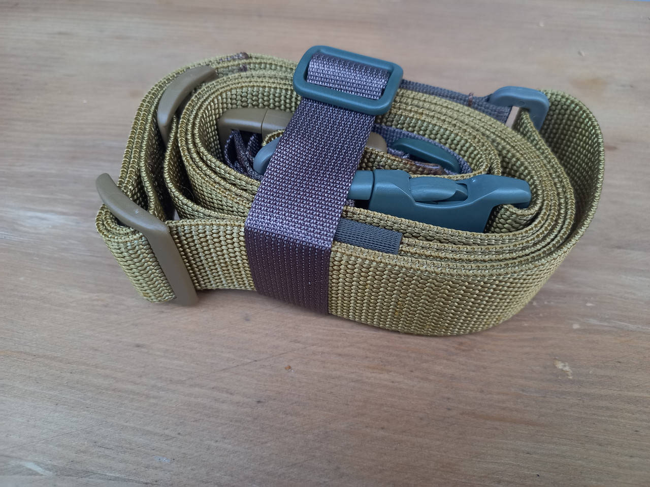 

Ремінь триточковий Триточка поліамід, ацетал Ремінь для спорядженя.