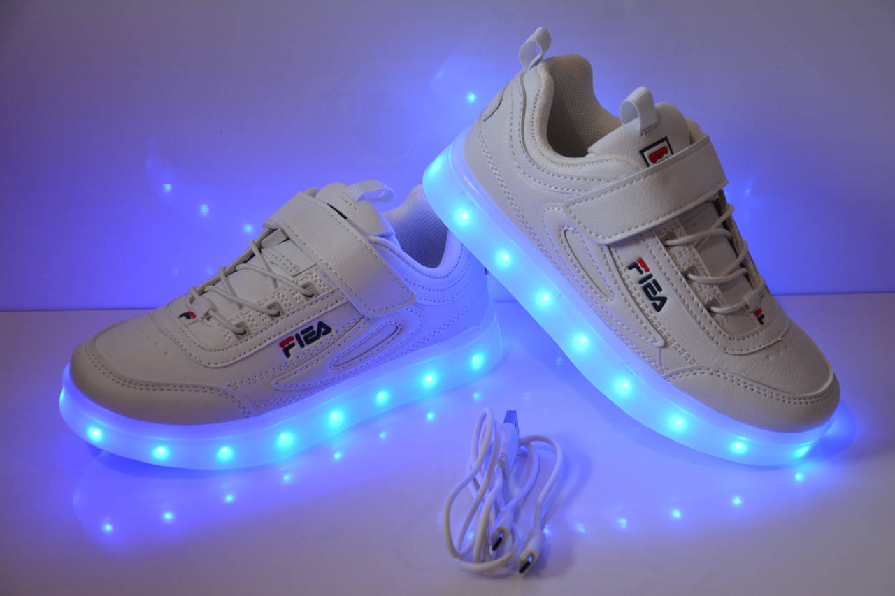 

Светящиеся кроссовки LED с зарядкой от USB, 29 (18,5 см)