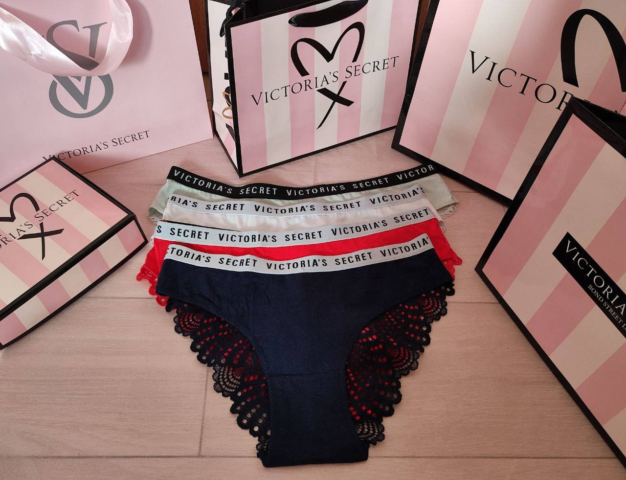 

Женские трусики бикини слипы с лого Victoria's Secret, Виктория Сикрет