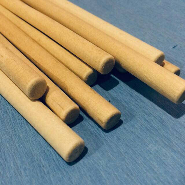 

Деревянный стержень D1см 25см