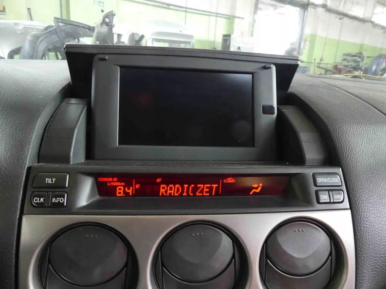 

Панель приборов WYŚWIETLACZE MAZDA 6 I 02-05 (Версія Європ.) под заказ 2-4 дн