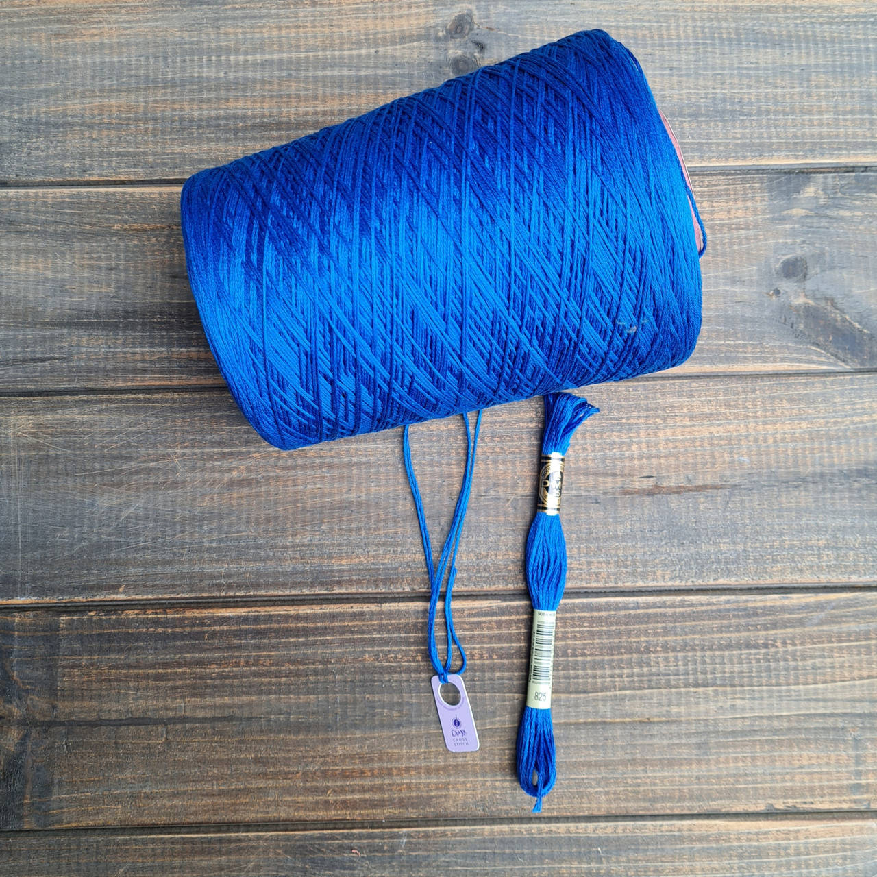 

Мулине DMC 825 Sea blue на метраж, Коричневый