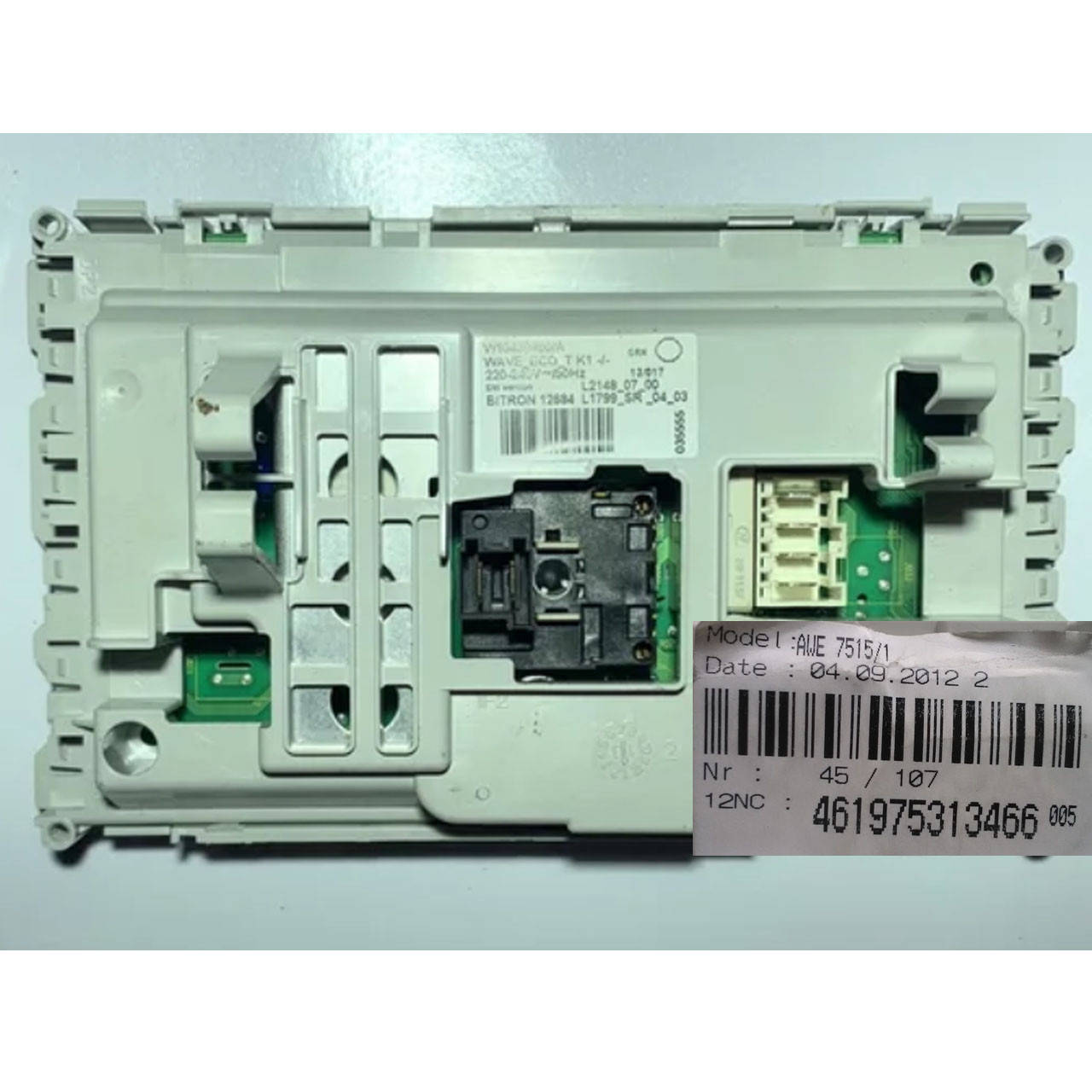 

Панель (модуль) управления для стиральной машины Whirlpool Б/У 461975313466 AWE7515/1