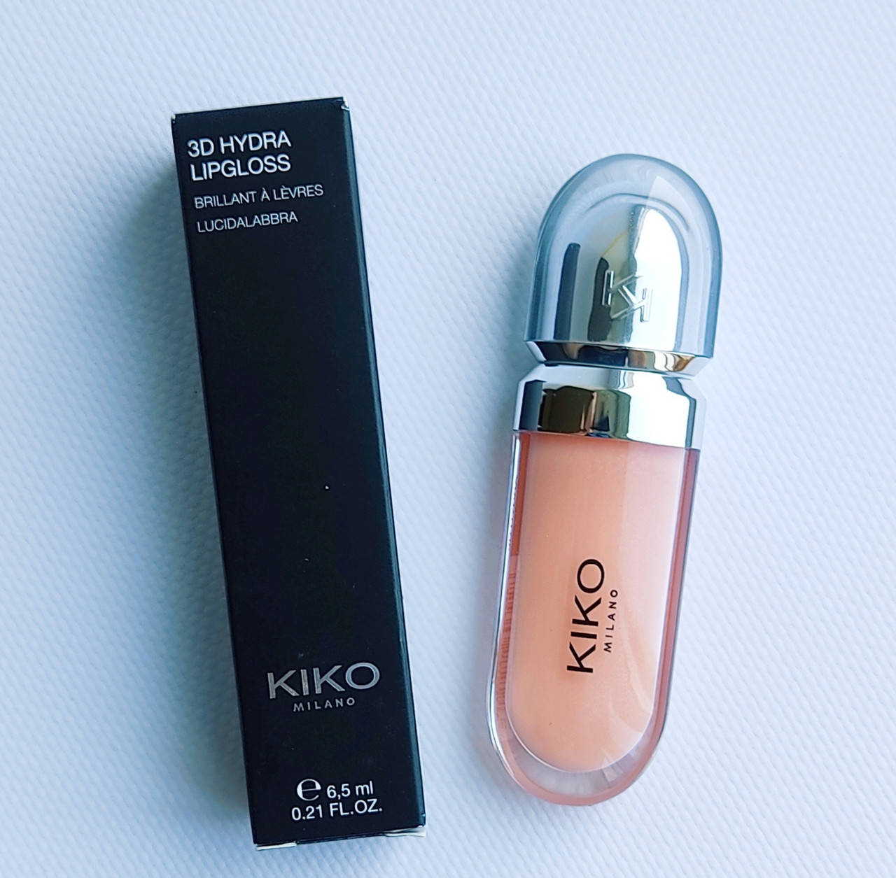 

Блеск для губ с 3D эффектом Kiko Milano 3d Hydra Lipgloss Тон 06 Candy Rose 6,5 мл