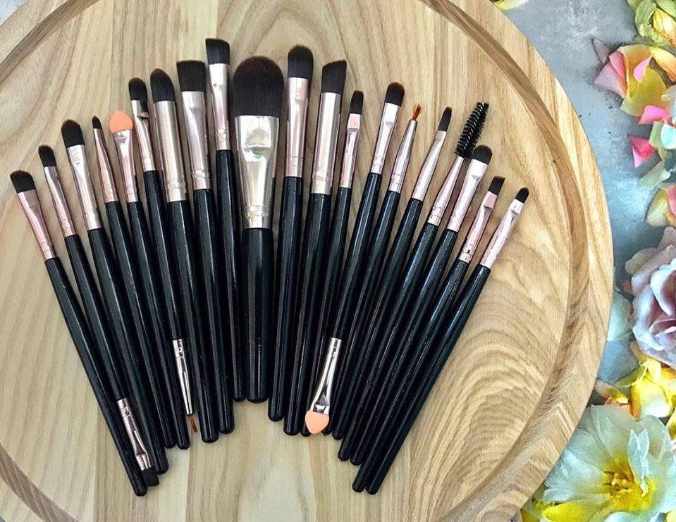 

Набор кистей для макияж, Черный (15)