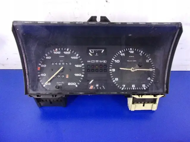 

Панель приборов PASSAT B2 1.6D 2 KOSTKI 321919033RC под заказ 2-4 дн