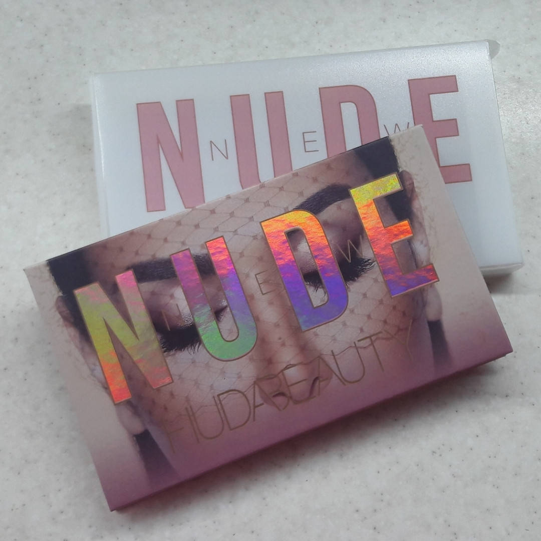 

Huda Beauty New Nude Palette