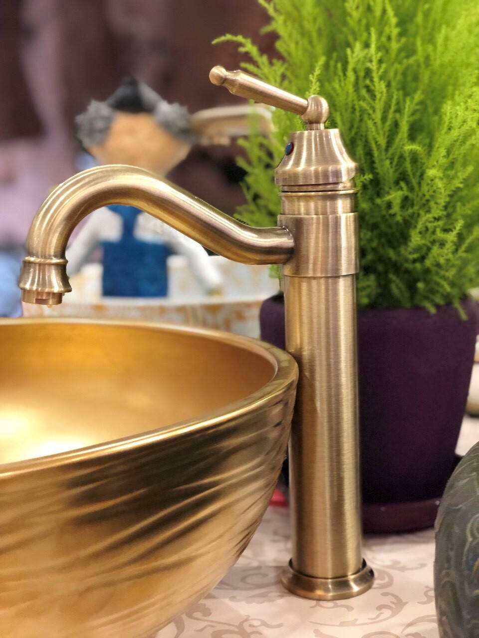 

Смеситель для умывальника (умывальника-чаши) AMETIST G45C Бронза