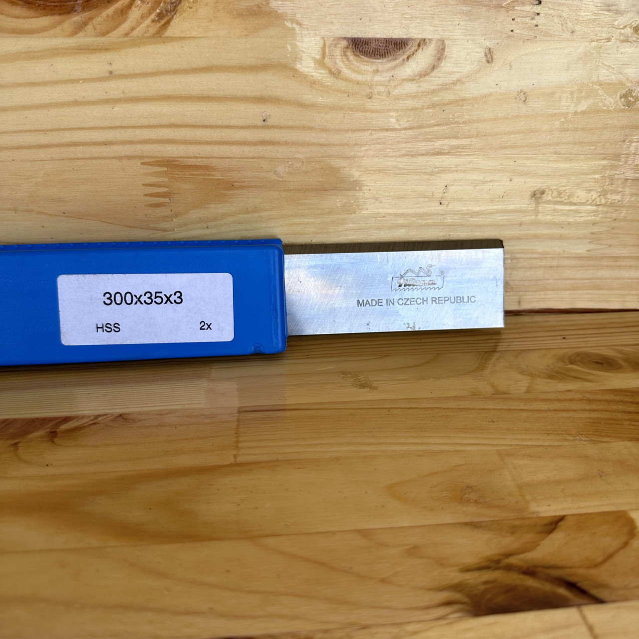 Ніж строгий Pilana 610x30x3 — HSS — 6% W