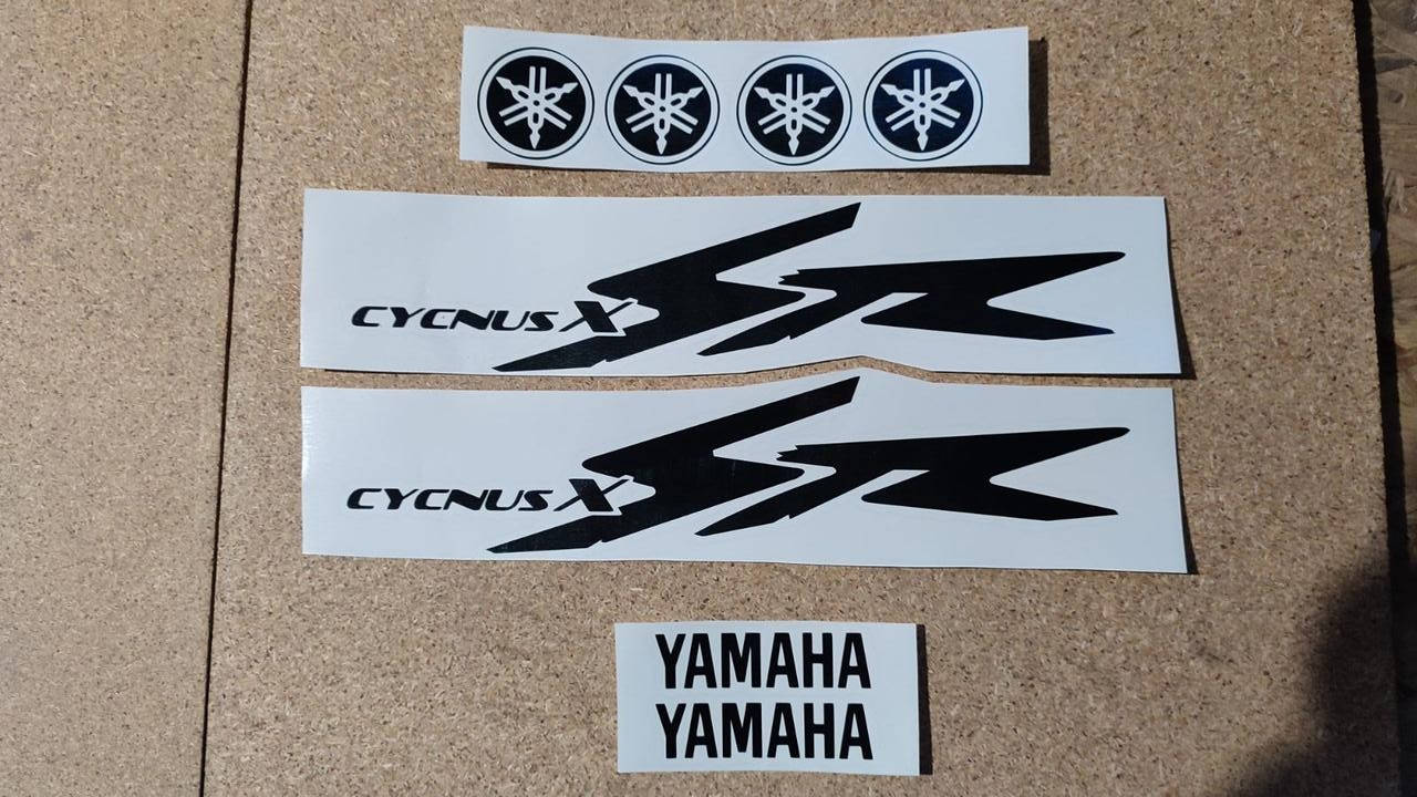 

Наклейки оригинал Yamaha cycnus SR
