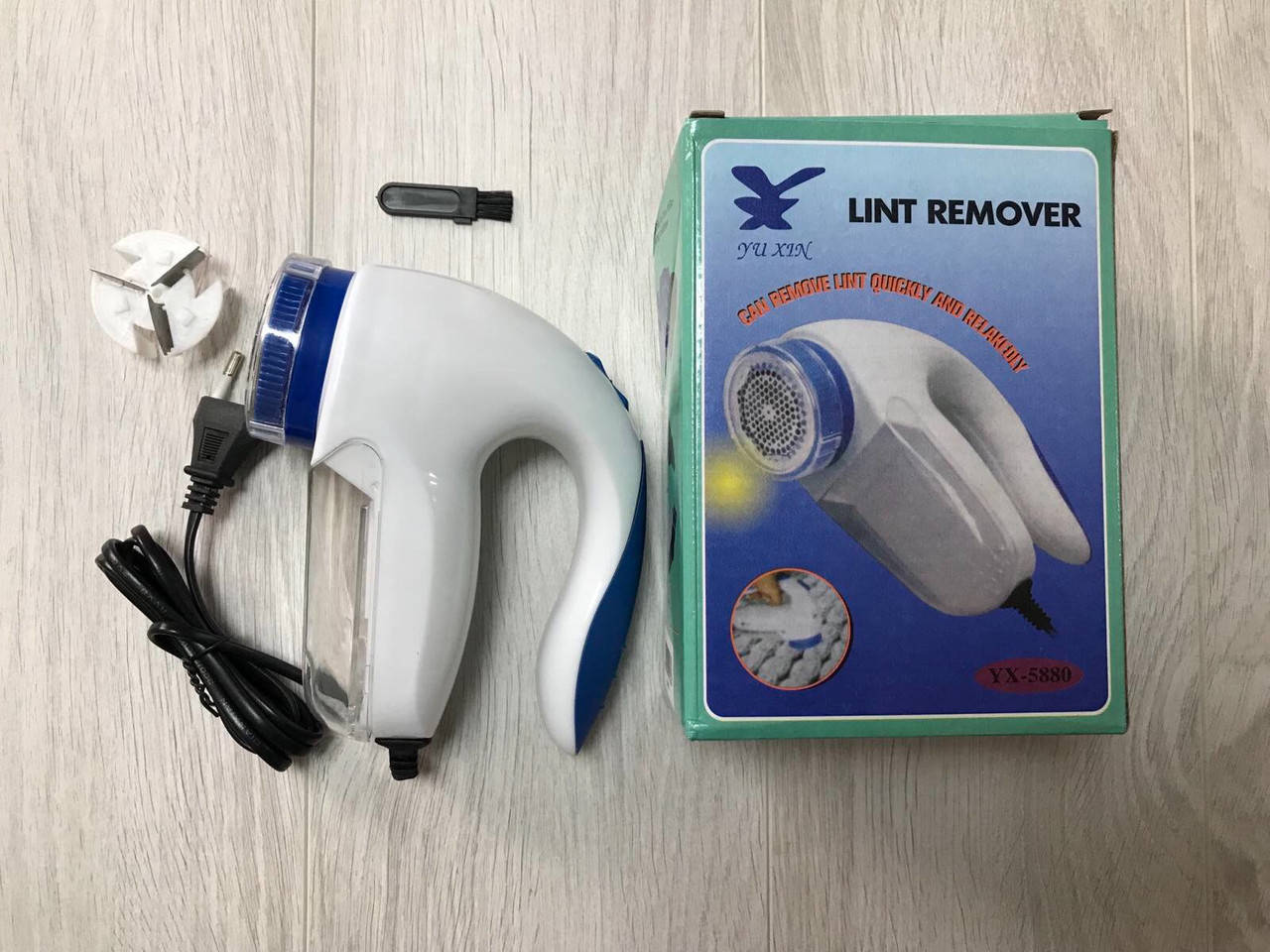 

Машинка для видалення кошлатень Lint Remover від мережі Машинка для удаления катышек
