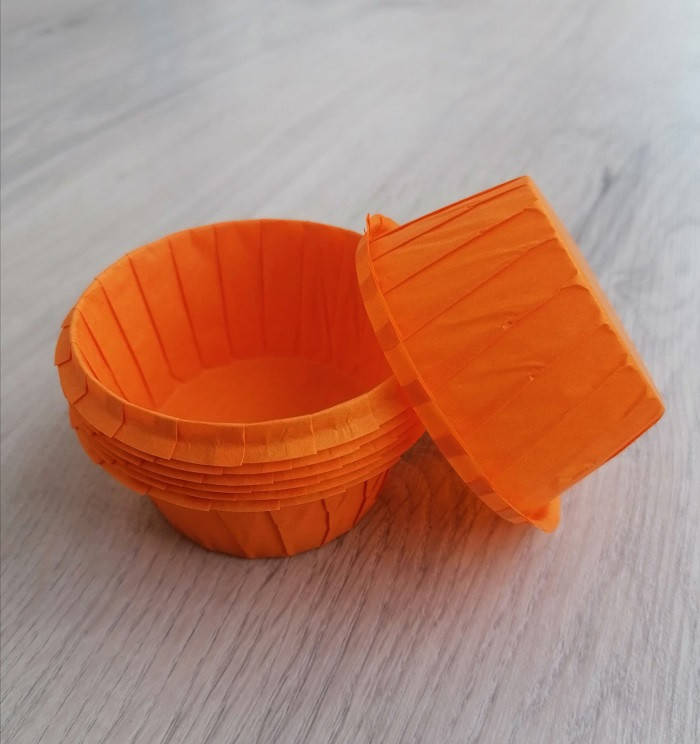 

Бумажная форма капсула с усиленным бортом