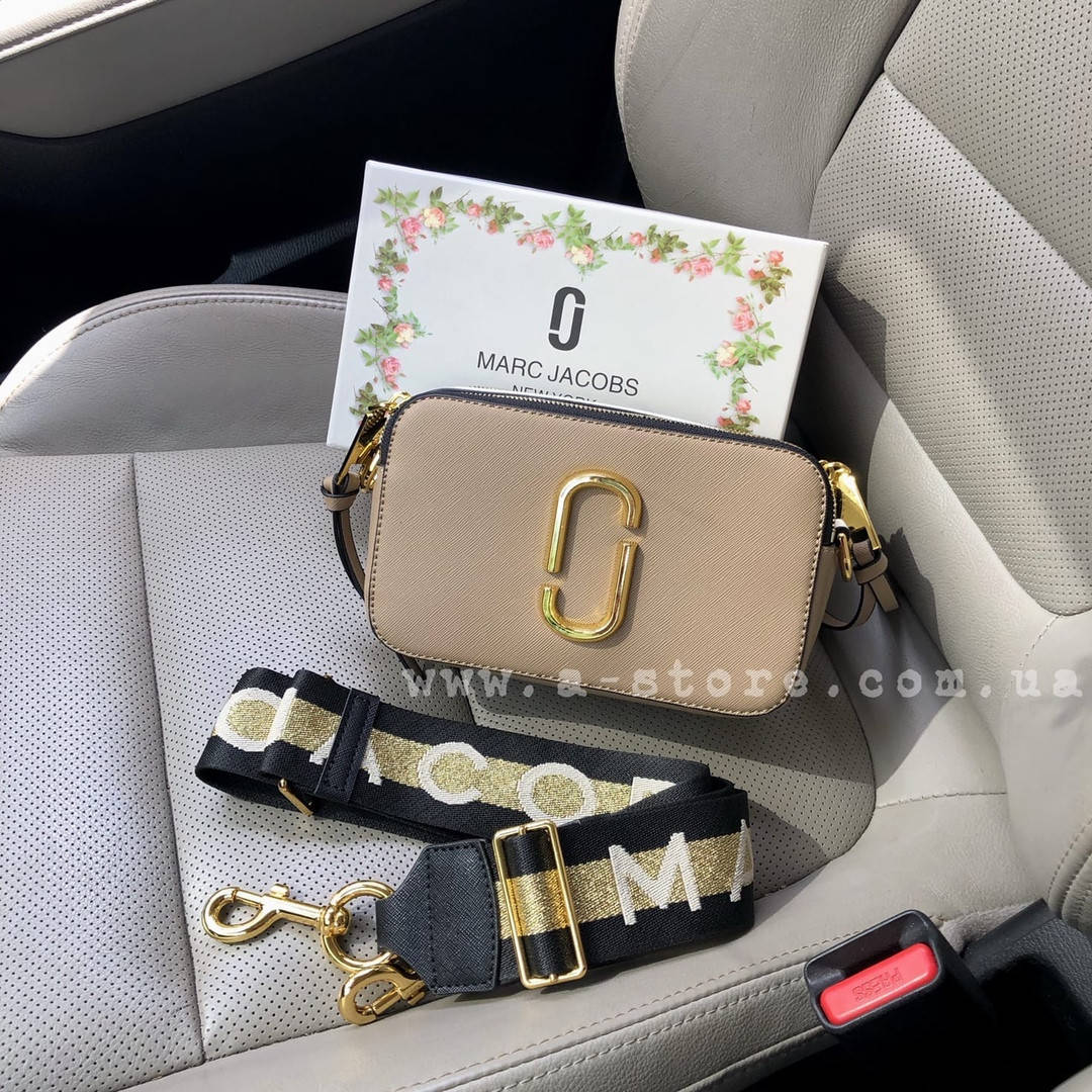 

Сумка в ст Marc Jacobs Snapshot. Премиум качество. Бежевый цвет. С коробкой, Черный